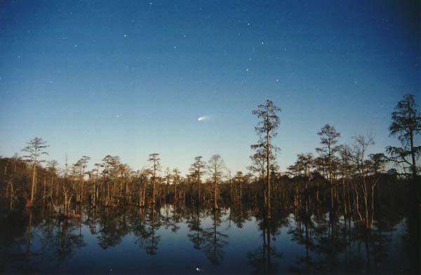 Comet Hale-Bopp over Xway Lake - full moon illumination