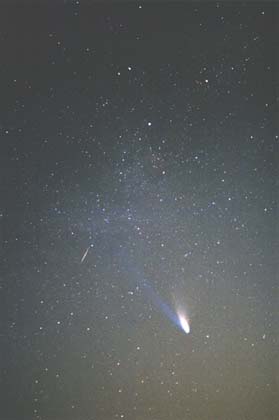 Comet Hale-Bopp with meteor trail