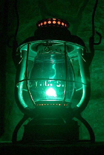 Signal "green" N.Y.C.S. at night